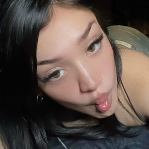 Meet your Posher, Daphne